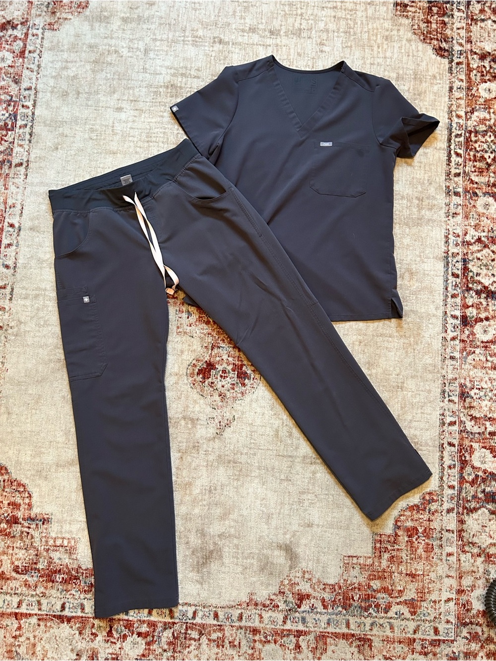 Figs scrub set size small